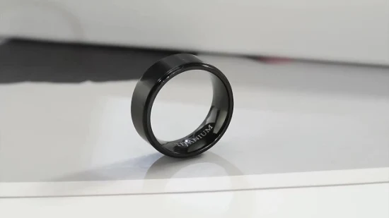 Joyería de moda IP banda de titanio negro anillo de bodas de titanio puro para hombres Tr2025